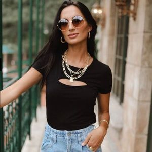 Front Cut Out tee
Tight, Cropped Fit
Bohme brand